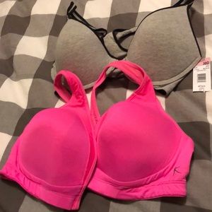 38D sports bras